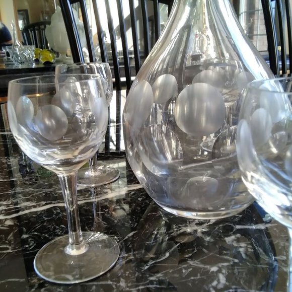 Vintage Mid Century Etched Glass Decanter/Glasses - Picture 2 of 10